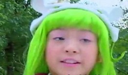 搞怪吃哈密瓜图片,搞怪瞬间，甜蜜狂欢