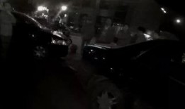 开车进车库吃瓜,驾驶途中意外邂逅美味瓜果