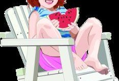 坐在椅子上吃瓜,悠然品瓜趣