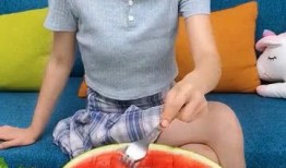 在家上课吃瓜吗,揭秘线上课堂的“吃瓜”时光