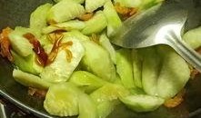 吊瓜能做菜吃吗,揭秘吊瓜的多样烹饪魅力