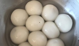 女童吃瓜头像,女童吃瓜头像萌化网友心