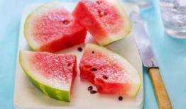 吃瓜不好吗什么暗示,是娱乐还是陷阱？