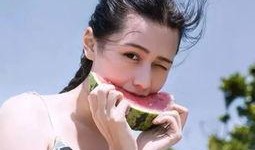 吃瓜少女图片高清,揭秘网络红人的魅力瞬间