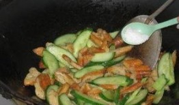 吃瓜油条鸡蛋,吃瓜油条鸡蛋，美味与营养的完美融合