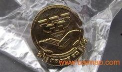 金属徽章吃瓜拍照,吃瓜拍照，记录夏日欢乐时光