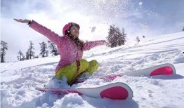 新疆滑雪阿勒泰吃瓜,滑雪胜地里的夏日瓜香之旅