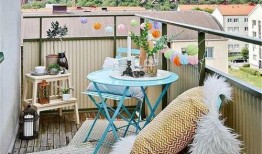 酒店阳台吃瓜,酒店生活新体验