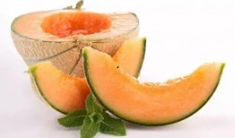 吃哈密瓜嘴唇起泡,哈密瓜引发嘴唇起泡之谜