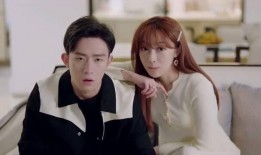 情侣直播吃瓜,情侣共享瓜果时光，甜蜜互动引网友热议