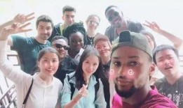 吃瓜群众报道图片