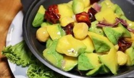 庄里吃瓜,揭秘乡村生活的酸甜苦辣